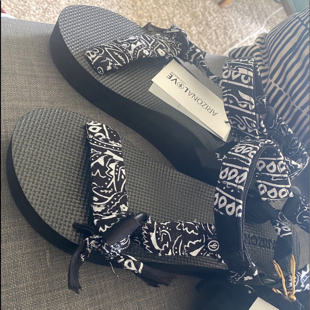 ARIZONA LOVE Trekky Platform Sandal